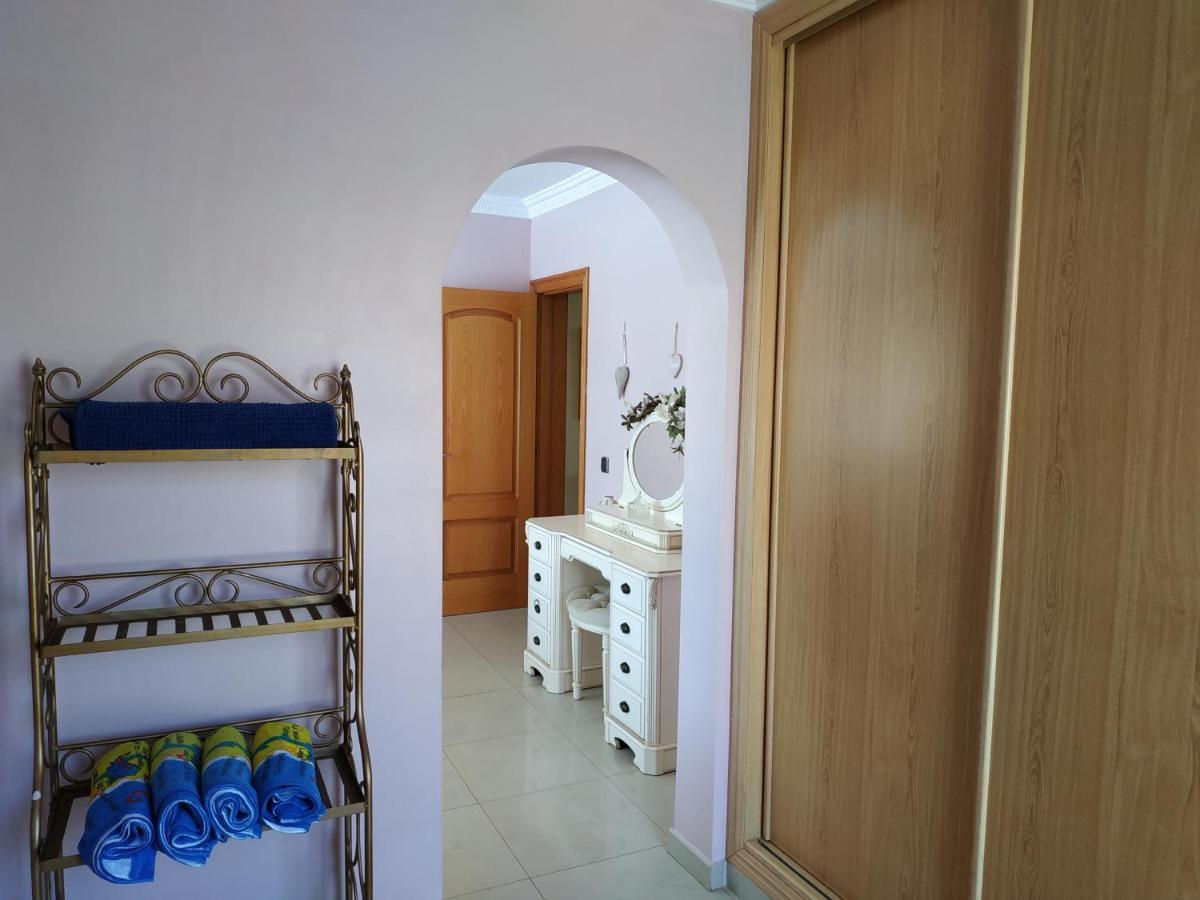Villa Casa Del Sol 3 Bedroom Villa With Private Solar Covered 12M X 6M Pool Minimum Stay 7 Nights Chromecast And Wifi Throughout The Property Triquivijate Luaran gambar
