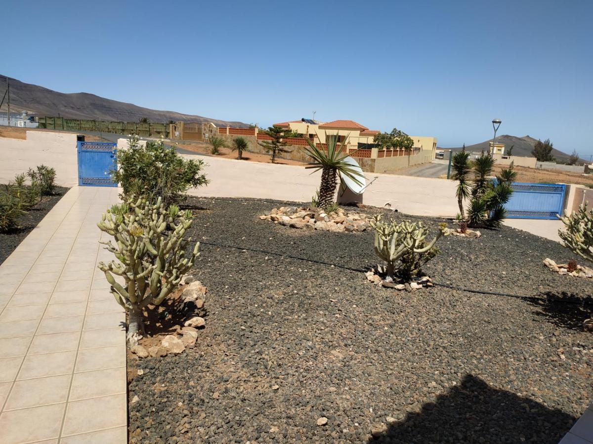 Villa Casa Del Sol 3 Bedroom Villa With Private Solar Covered 12M X 6M Pool Minimum Stay 7 Nights Chromecast And Wifi Throughout The Property Triquivijate Luaran gambar