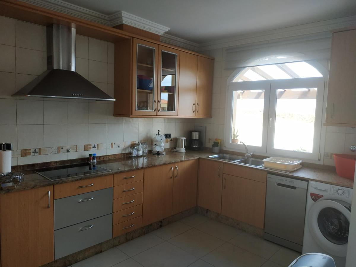 Villa Casa Del Sol 3 Bedroom Villa With Private Solar Covered 12M X 6M Pool Minimum Stay 7 Nights Chromecast And Wifi Throughout The Property Triquivijate Luaran gambar