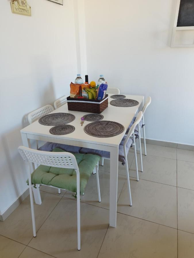 Villa Casa Del Sol 3 Bedroom Villa With Private Solar Covered 12M X 6M Pool Minimum Stay 7 Nights Chromecast And Wifi Throughout The Property Triquivijate Luaran gambar