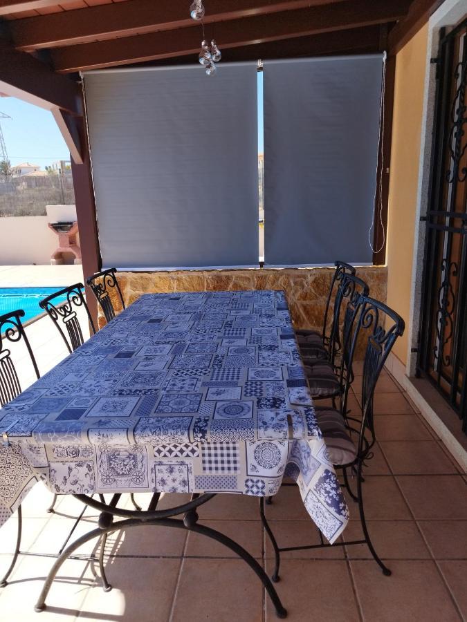 Villa Casa Del Sol 3 Bedroom Villa With Private Solar Covered 12M X 6M Pool Minimum Stay 7 Nights Chromecast And Wifi Throughout The Property Triquivijate Luaran gambar