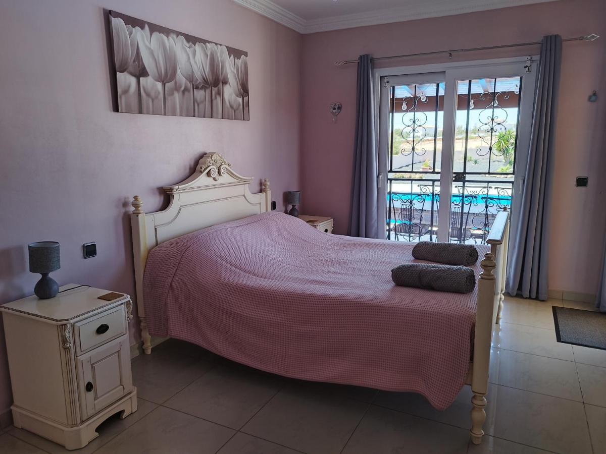 Villa Casa Del Sol 3 Bedroom Villa With Private Solar Covered 12M X 6M Pool Minimum Stay 7 Nights Chromecast And Wifi Throughout The Property Triquivijate Luaran gambar