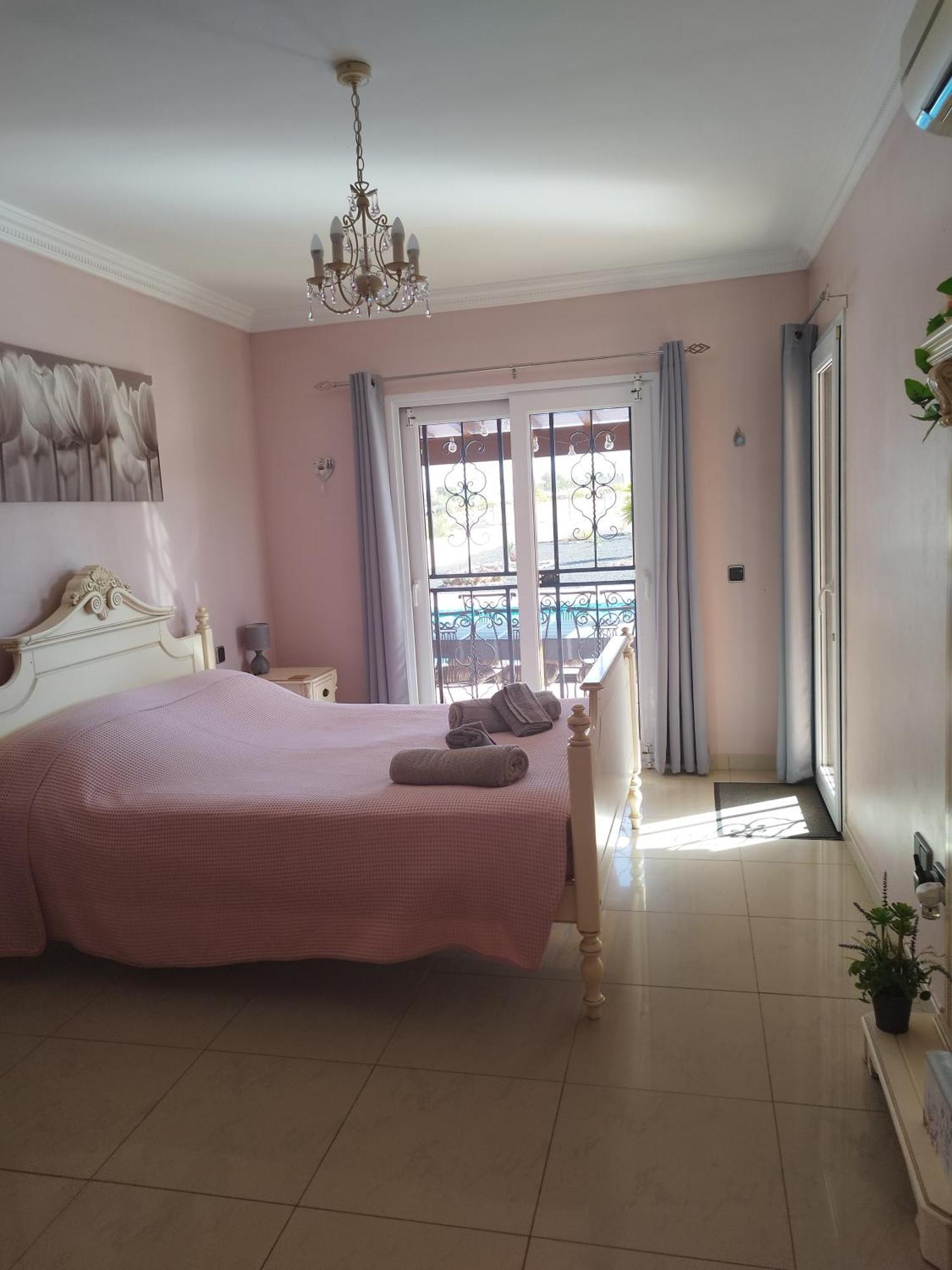 Villa Casa Del Sol 3 Bedroom Villa With Private Solar Covered 12M X 6M Pool Minimum Stay 7 Nights Chromecast And Wifi Throughout The Property Triquivijate Luaran gambar