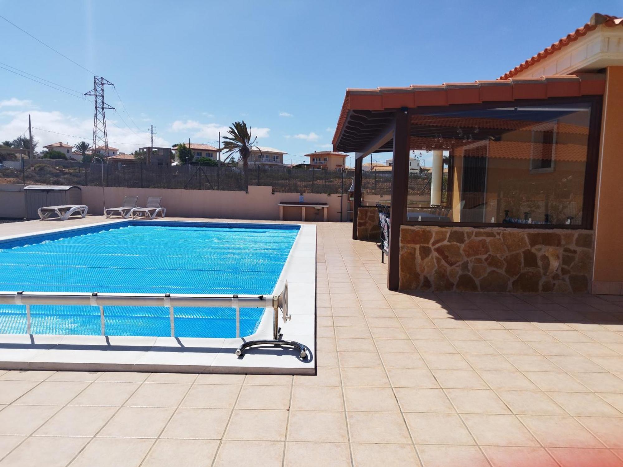 Villa Casa Del Sol 3 Bedroom Villa With Private Solar Covered 12M X 6M Pool Minimum Stay 7 Nights Chromecast And Wifi Throughout The Property Triquivijate Luaran gambar
